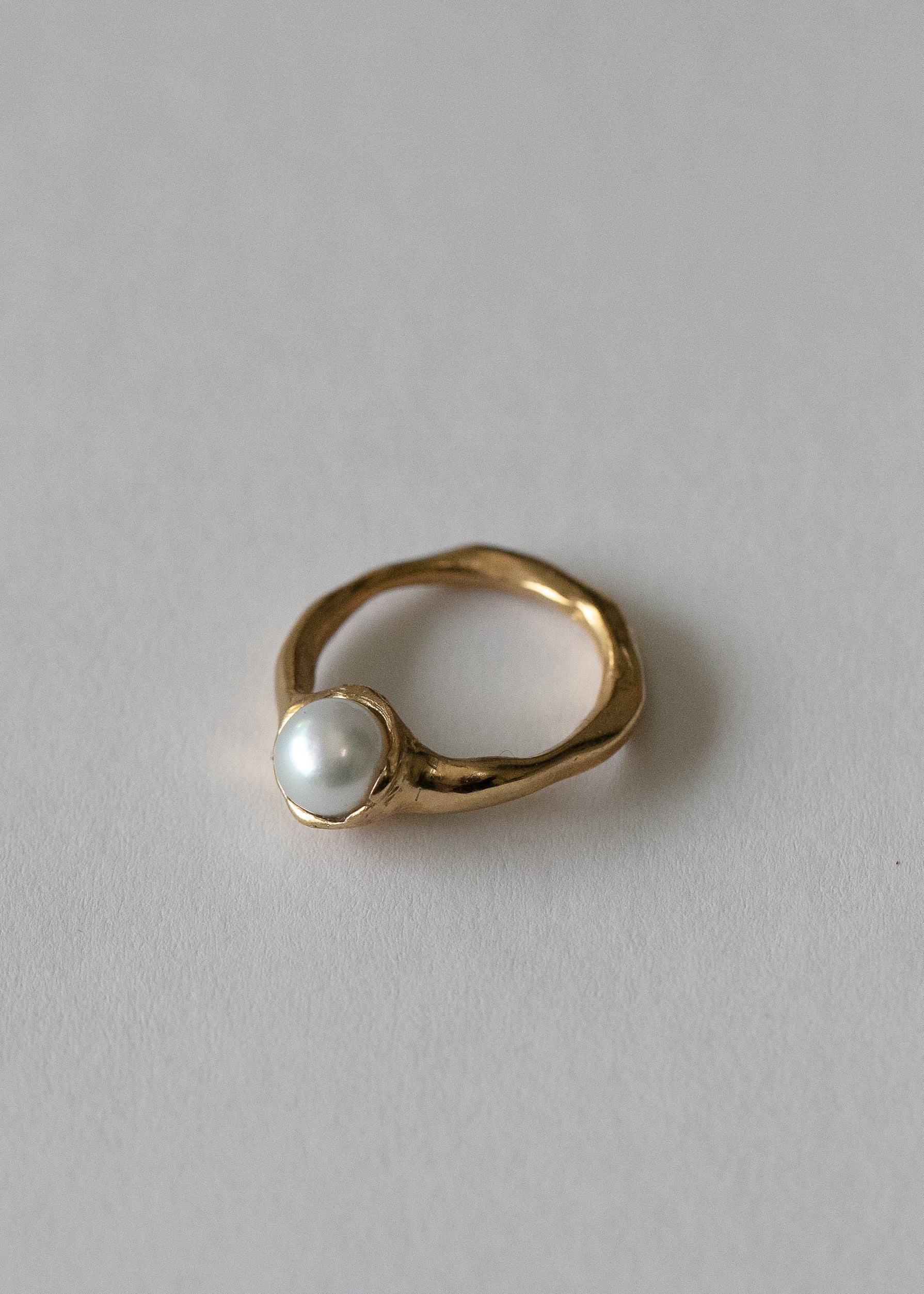 Classic Pearl Ring 01