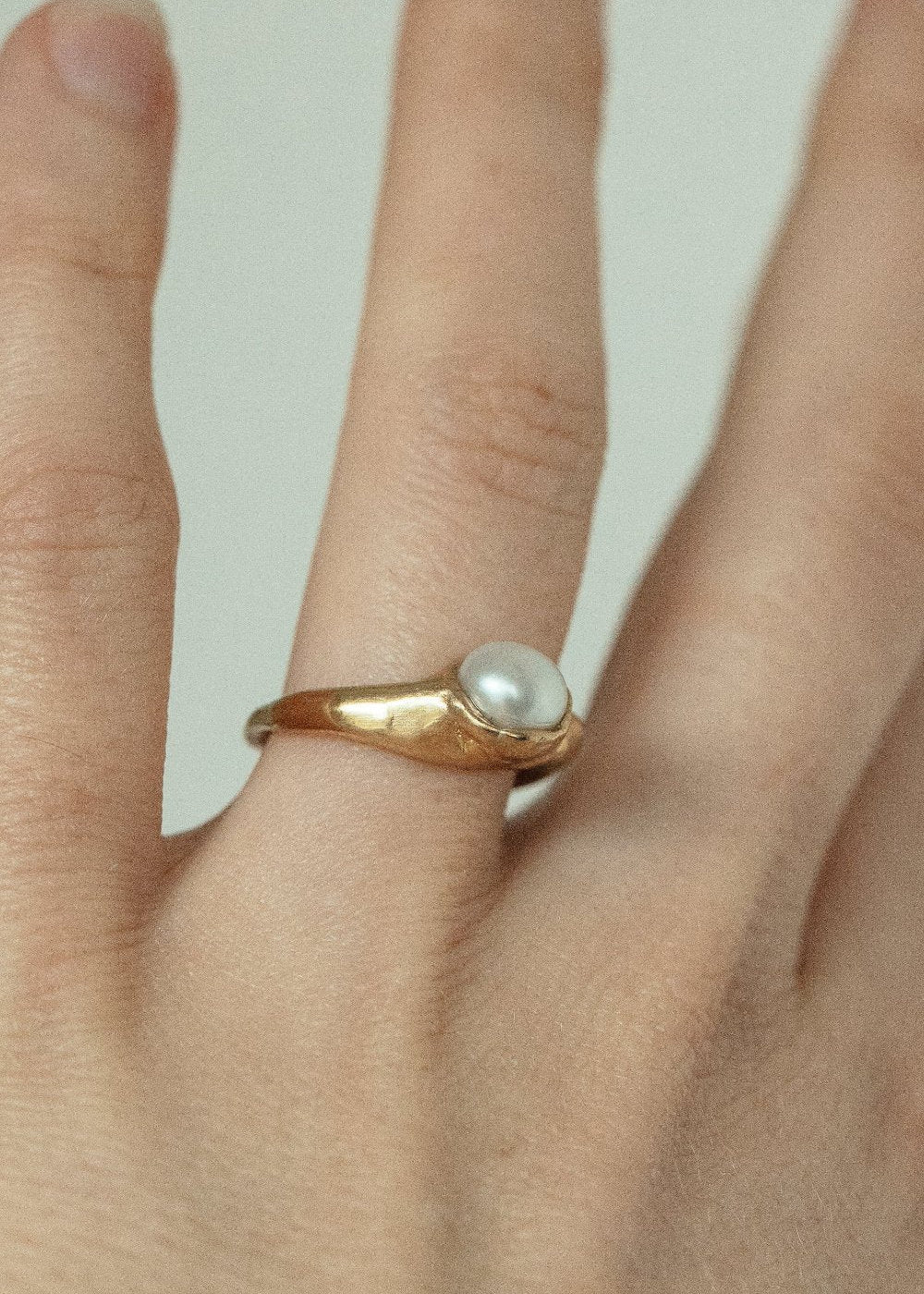 Classic Pearl Ring 01