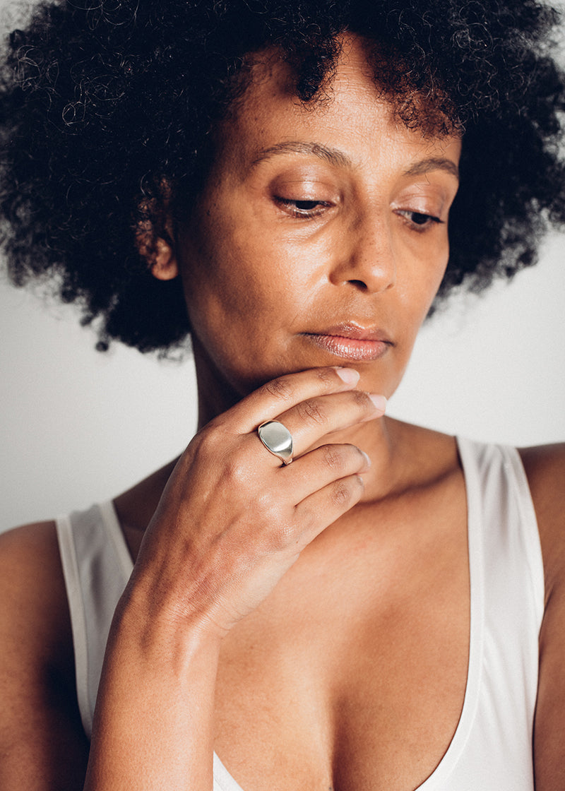 Released From Love Classic Signet Ring 003